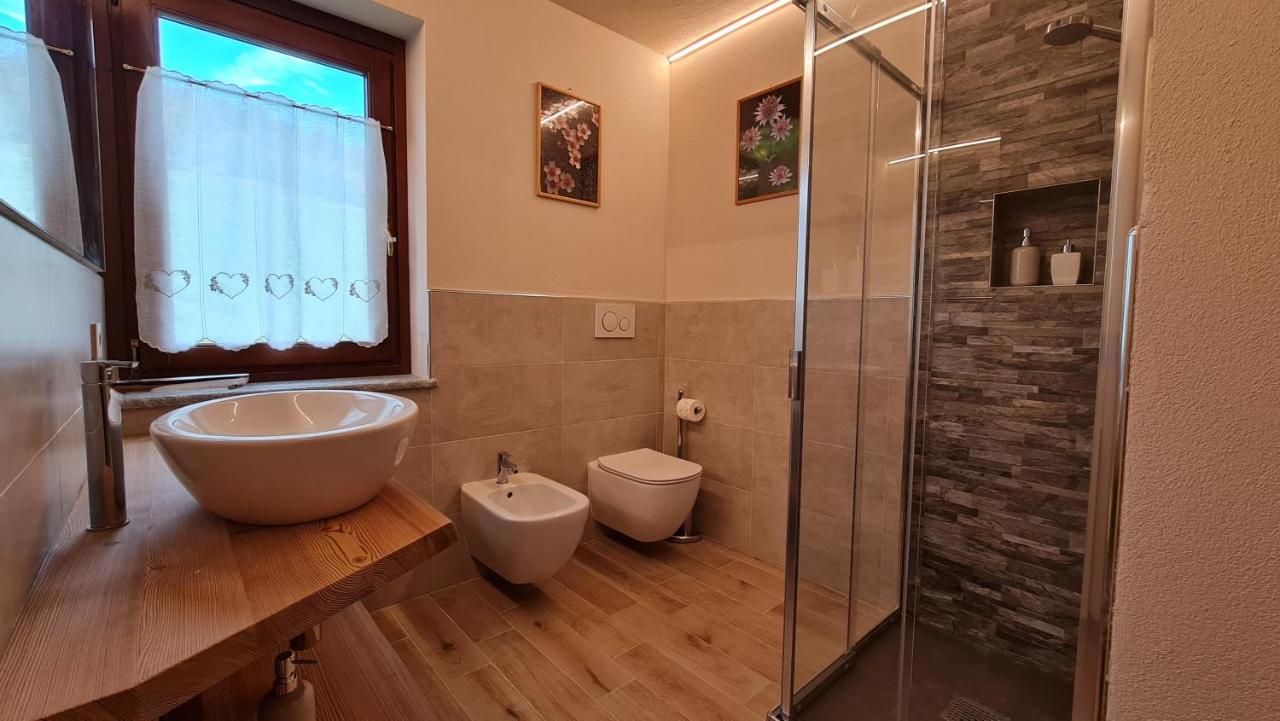 Casa Margherita Chambres D'Hotes & Spa Challand-Saint-Anselme Dış mekan fotoğraf